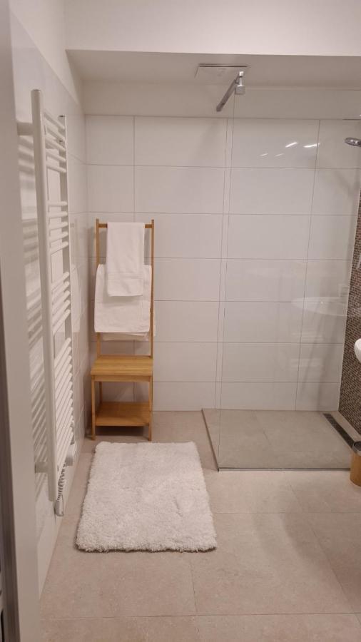 Top Apartments Kaiserebersdorf 비엔나 외부 사진
